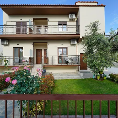 Apartamento Maria Dina 2 *