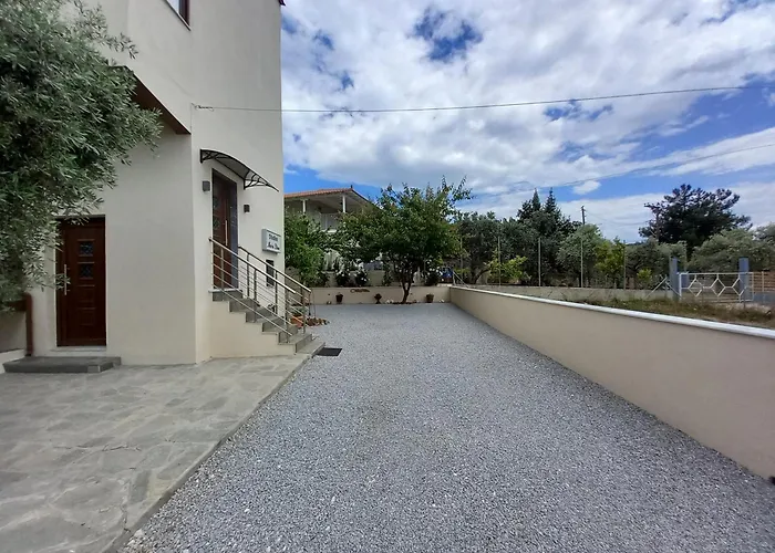 Apartamento Maria Dina 2 *